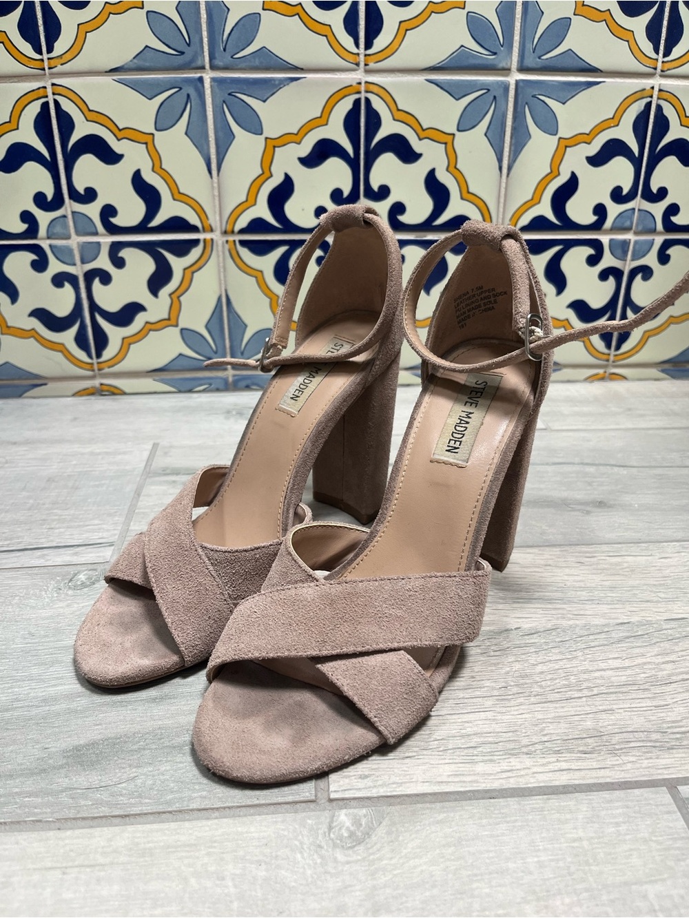 STEVE MADDEN - Blush Nude Suede Block Heel Sandals